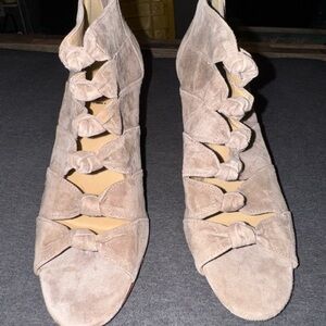 Vaneli Elegant Suede Bow-Tie Sandals